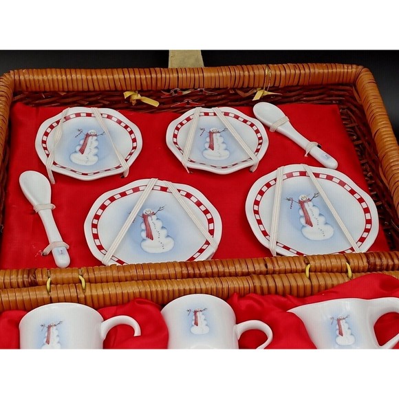 Miniature Snowman Porcelain Tea Party Set 13 Pieces Wicker Picnic Basket Vintage - Picture 5 of 12